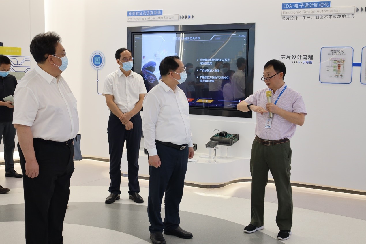 深圳市人大常委会骆文智主任一行赴BB贝博艾弗森贝博艾弗森集团调研